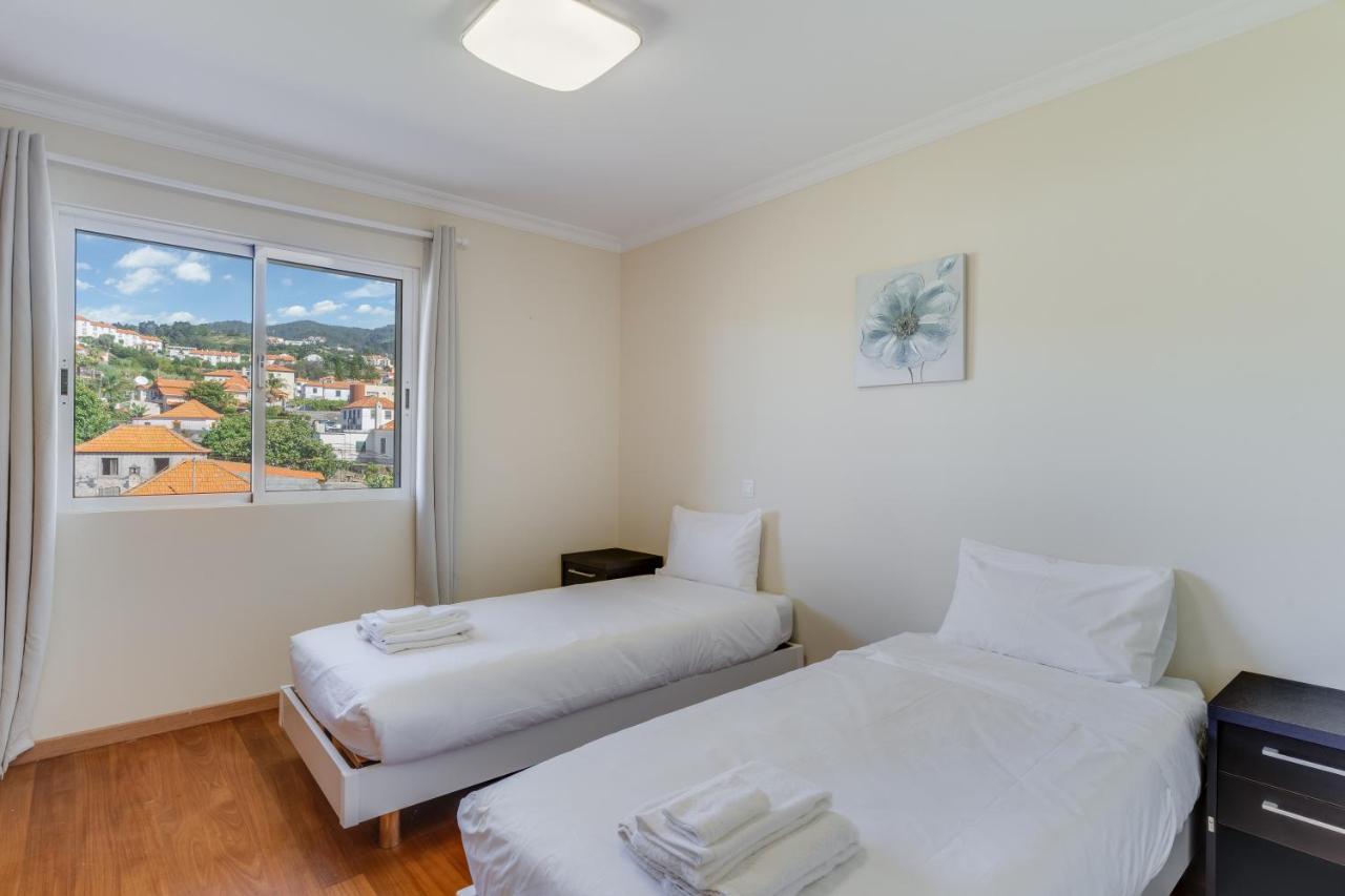 Boeiro I Apartment Canico  Bagian luar foto