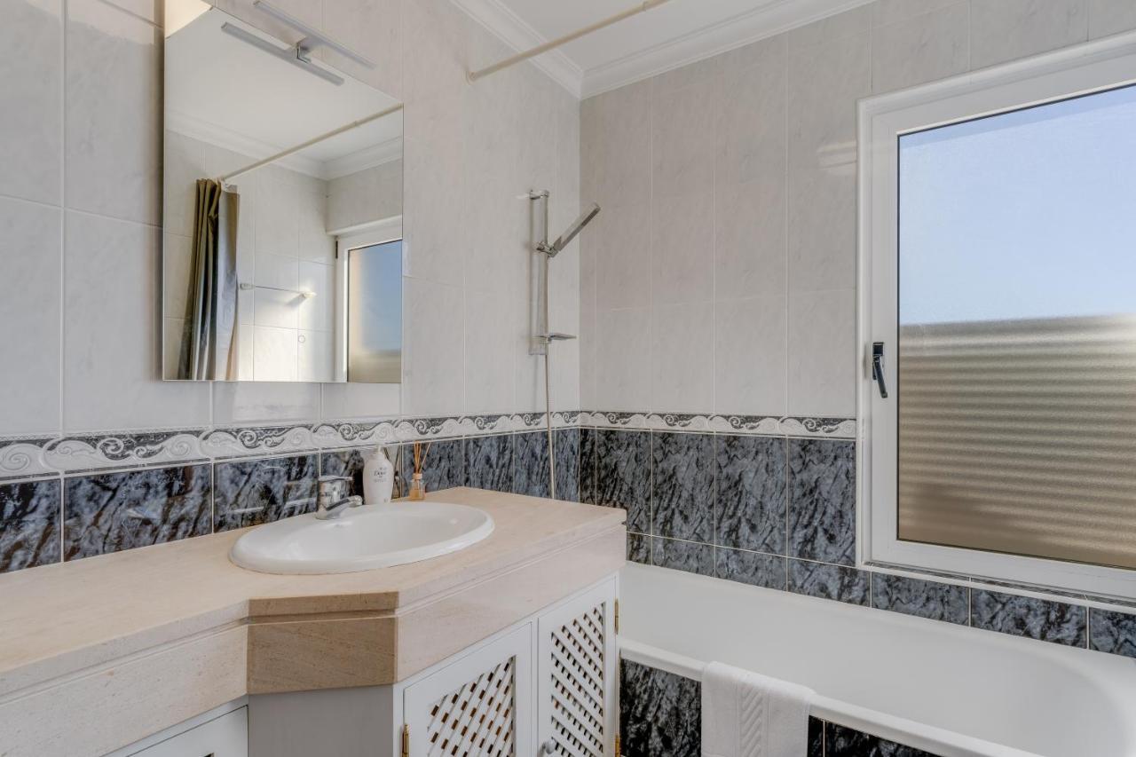Boeiro I Apartment Canico  Bagian luar foto